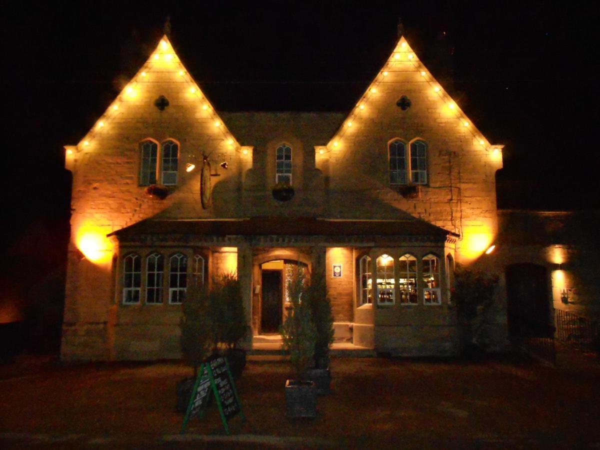 Willoughby Arms Little Bytham Exterior photo