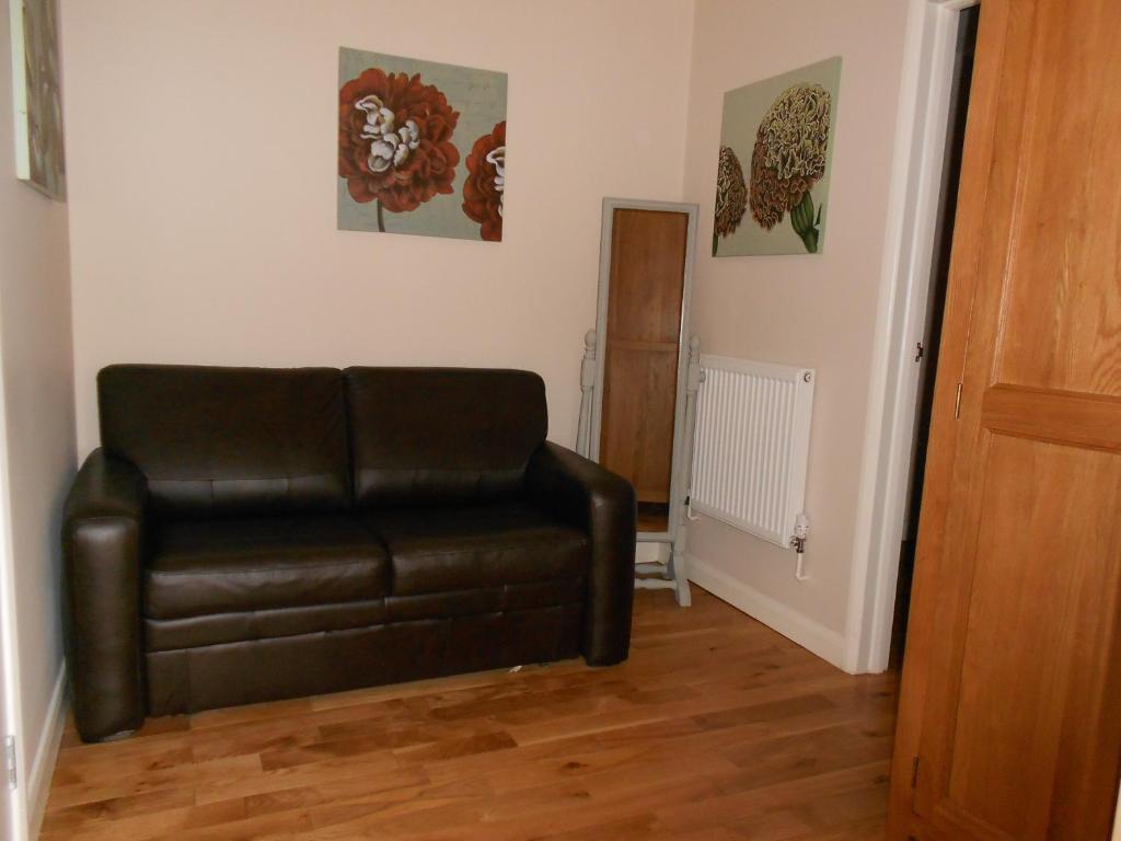 Willoughby Arms Little Bytham Room photo
